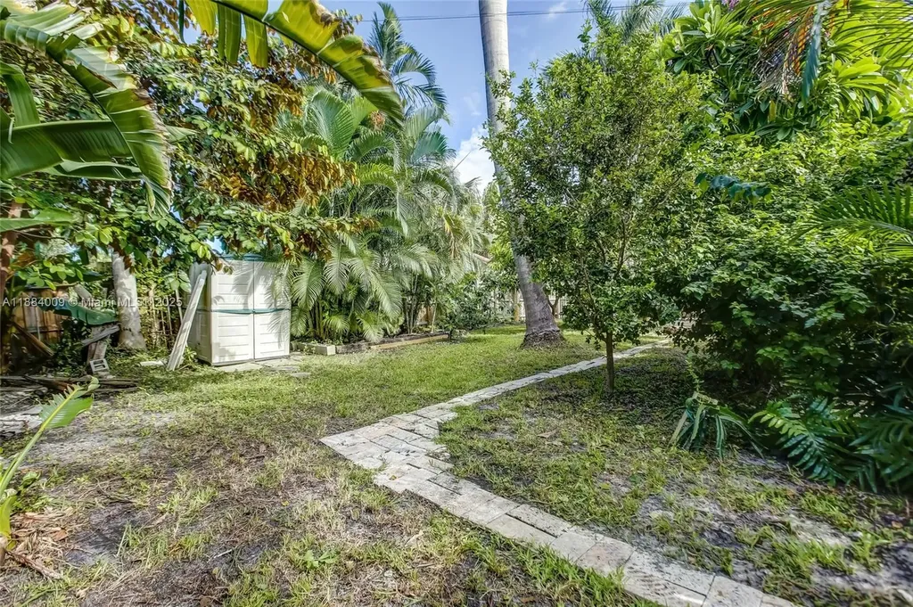 2601 NE 11th Court Fort Lauderdale FL 33304