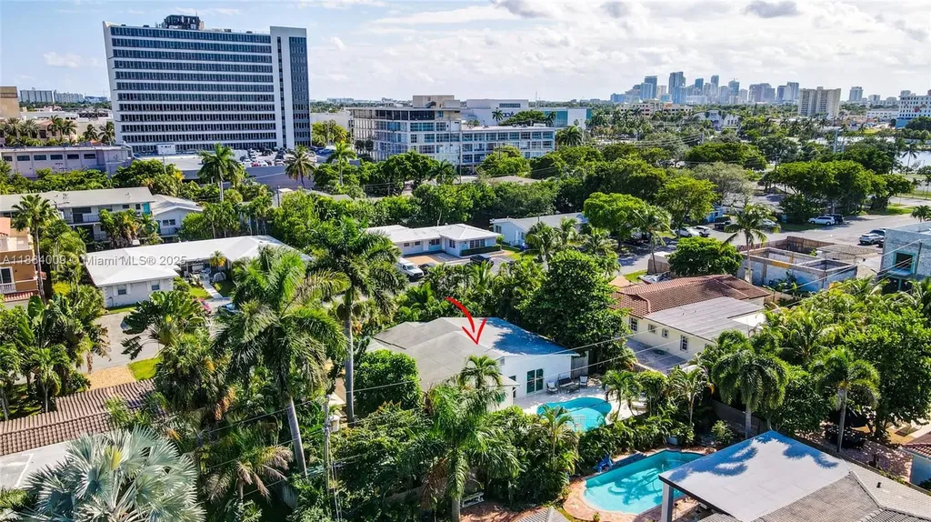 2601 NE 11th Court Fort Lauderdale FL 33304
