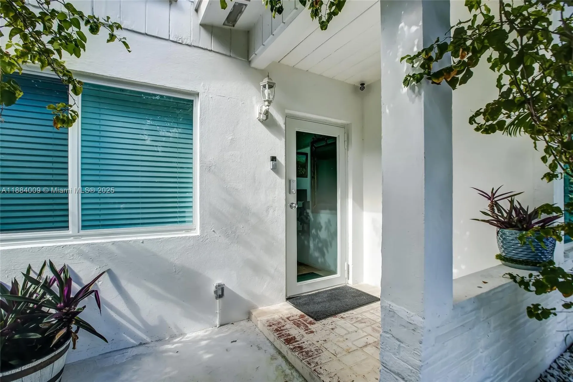 2601 NE 11th Court Fort Lauderdale FL 33304