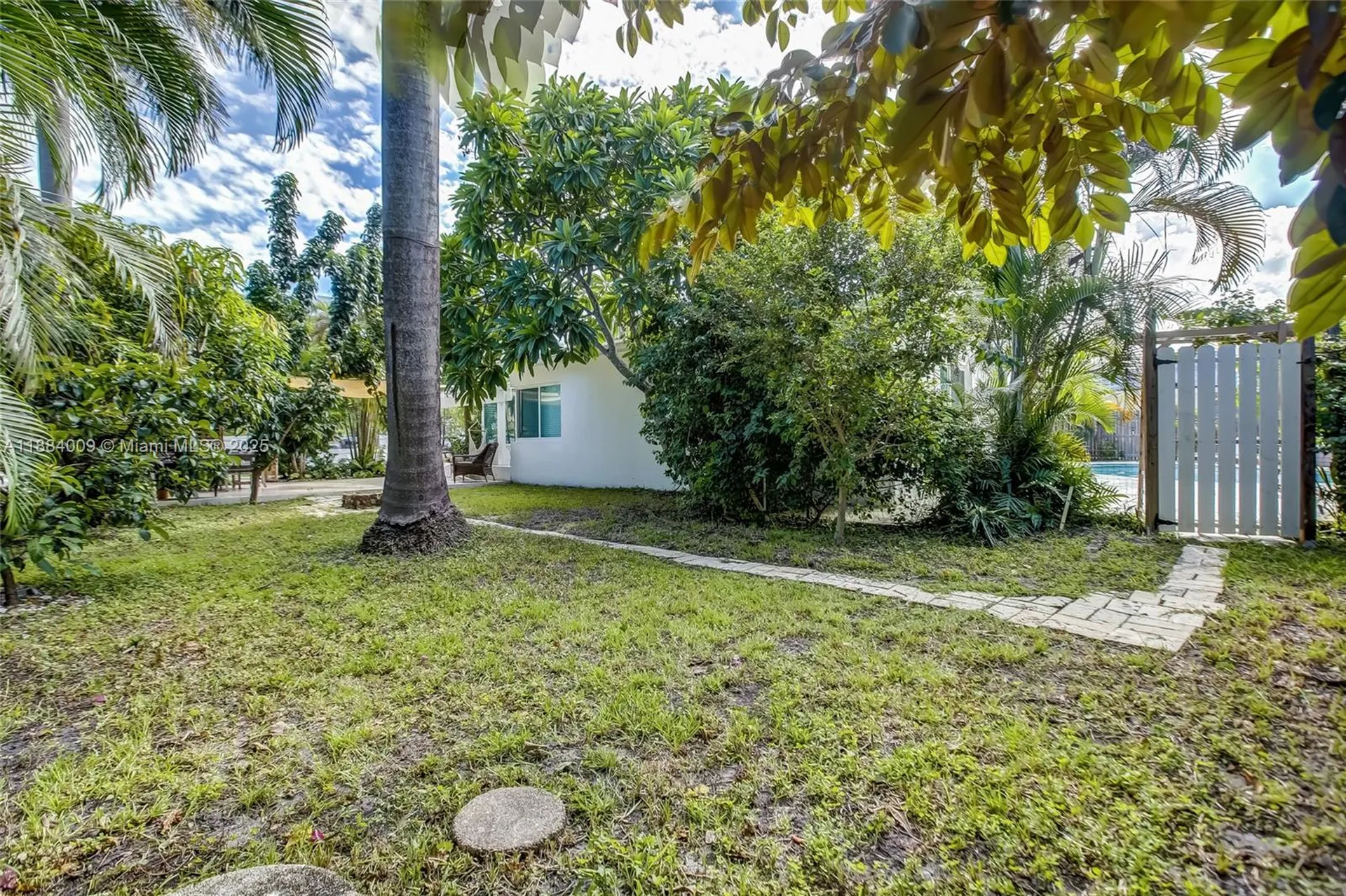 2601 NE 11th Court Fort Lauderdale FL 33304