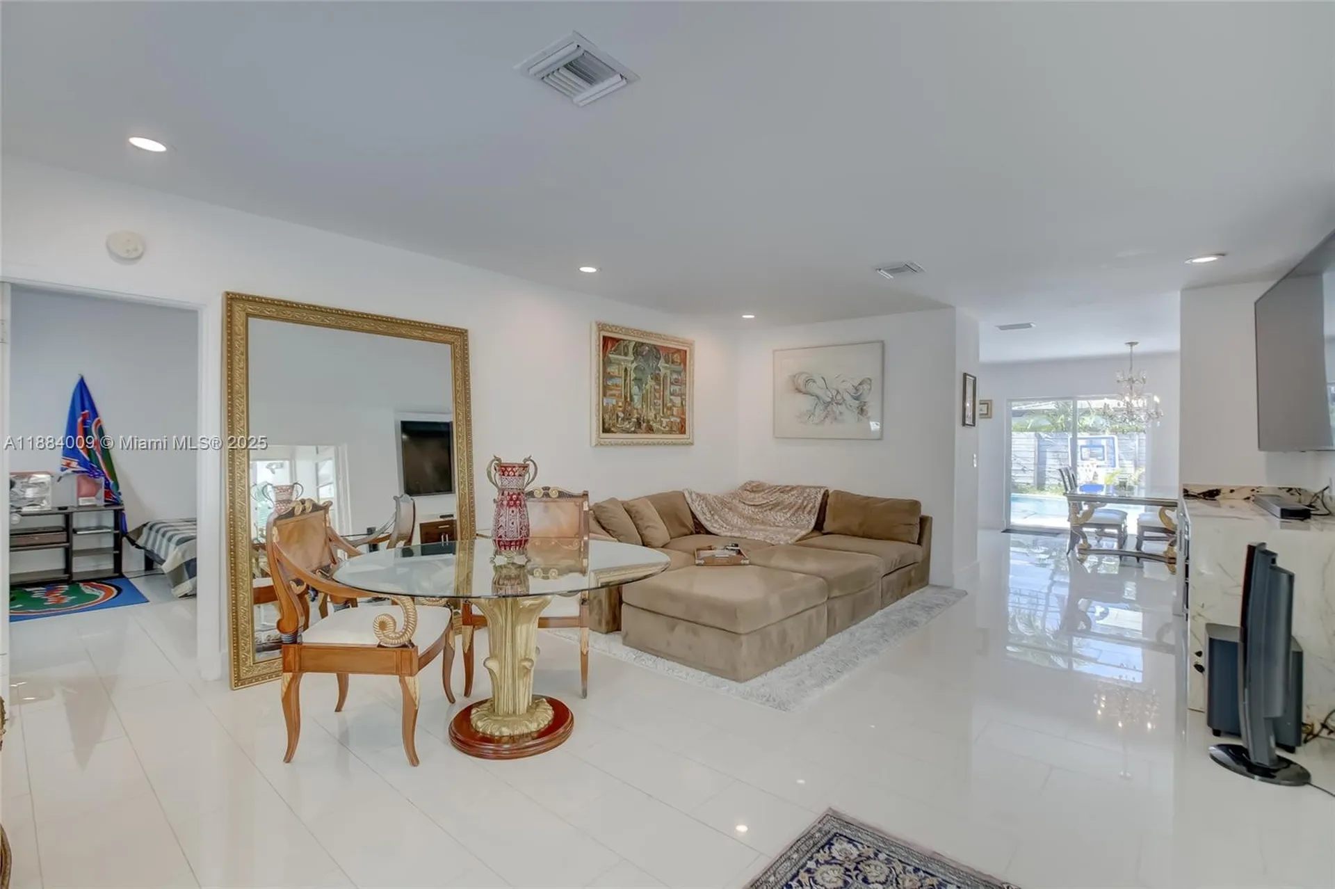 2601 NE 11th Court Fort Lauderdale FL 33304