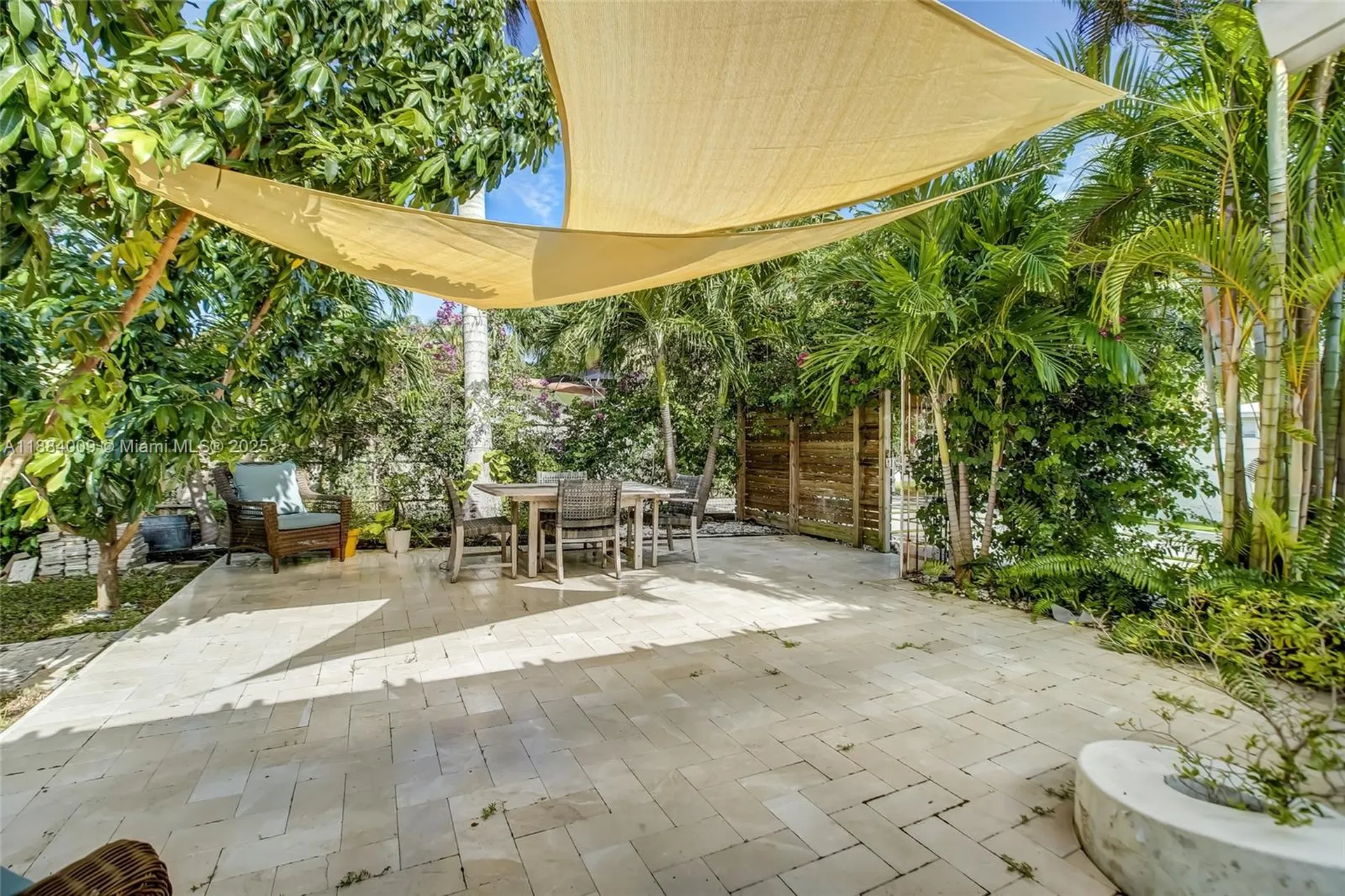 2601 NE 11th Court Fort Lauderdale FL 33304