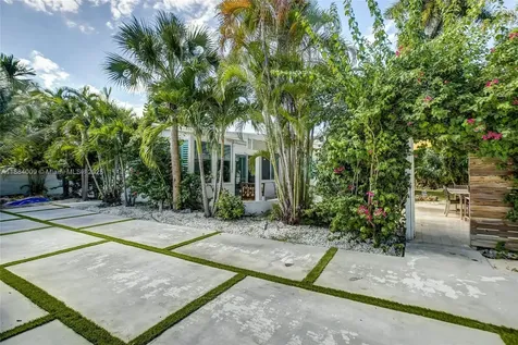 2601 NE 11th Court Fort Lauderdale FL 33304