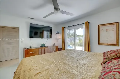 2601 NE 11th Court Fort Lauderdale FL 33304