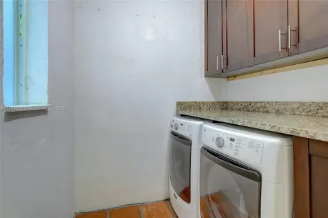 2601 NE 11th Court Fort Lauderdale FL 33304
