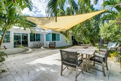 2601 NE 11th Court Fort Lauderdale FL 33304