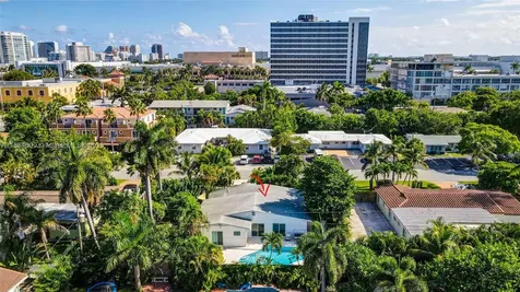 2601 NE 11th Court Fort Lauderdale FL 33304