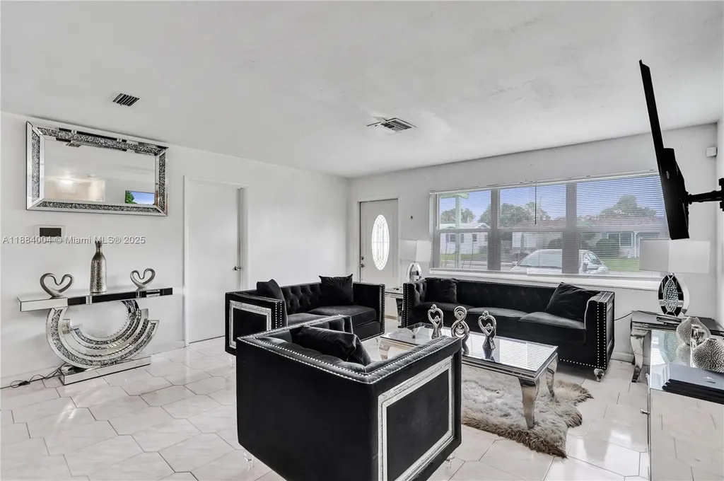 320 N 71st Avenue Hollywood FL 33024