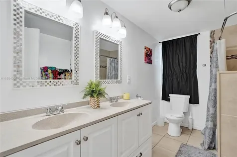 320 N 71st Avenue Hollywood FL 33024