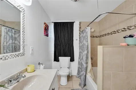 320 N 71st Avenue Hollywood FL 33024