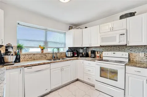 320 N 71st Avenue Hollywood FL 33024