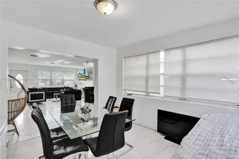320 N 71st Avenue Hollywood FL 33024