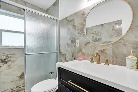 320 N 71st Avenue Hollywood FL 33024