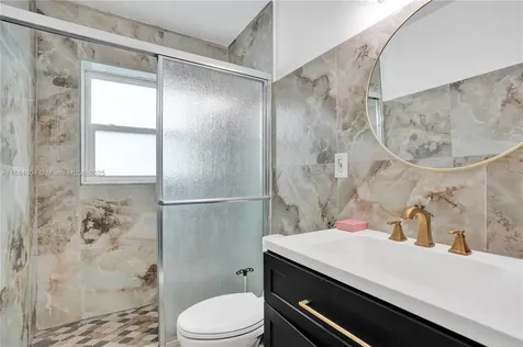 320 N 71st Avenue Hollywood FL 33024