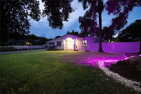 1435 Grant Street Hollywood FL 33020