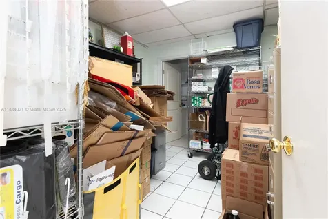 1428-1430 W 49th Street Hialeah FL 33012