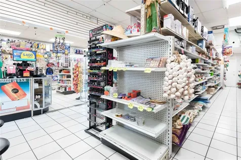 1428-1430 W 49th Street Hialeah FL 33012