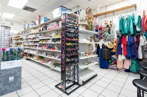 1428-1430 W 49th Street Hialeah FL 33012