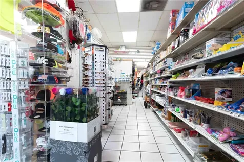 1428-1430 W 49th Street Hialeah FL 33012