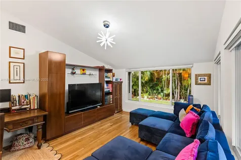 412 Zamora Avenue Coral Gables FL 33134