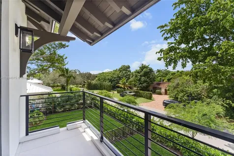7001 SW 71st Avenue Miami FL 33143