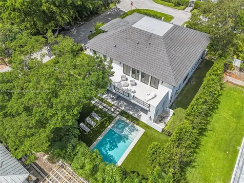 7001 SW 71st Avenue Miami FL 33143