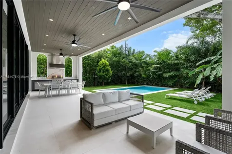 7001 SW 71st Avenue Miami FL 33143