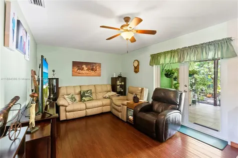19910 SW 92nd Avenue Cutler Bay FL 33157