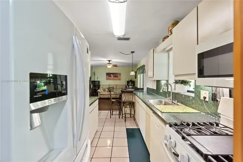 19910 SW 92nd Avenue Cutler Bay FL 33157