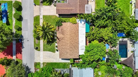 19910 SW 92nd Avenue Cutler Bay FL 33157