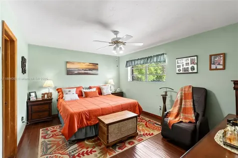 19910 SW 92nd Avenue Cutler Bay FL 33157