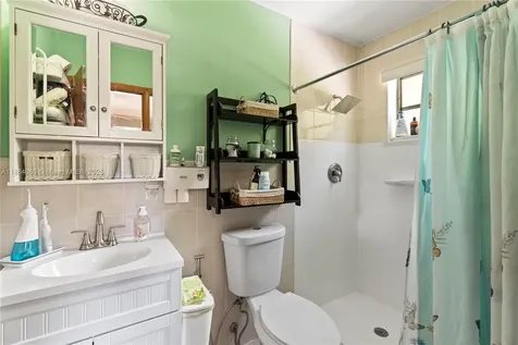 19910 SW 92nd Avenue Cutler Bay FL 33157