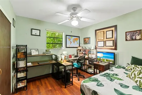 19910 SW 92nd Avenue Cutler Bay FL 33157