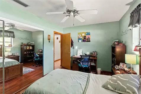 19910 SW 92nd Avenue Cutler Bay FL 33157