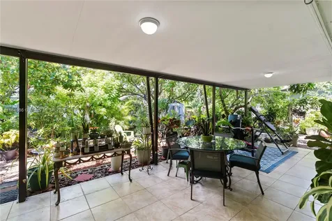 19910 SW 92nd Avenue Cutler Bay FL 33157