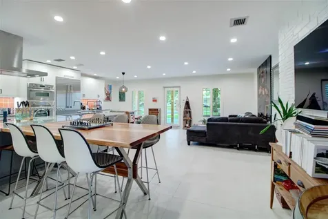 1190 Robin Avenue Miami Springs FL 33166