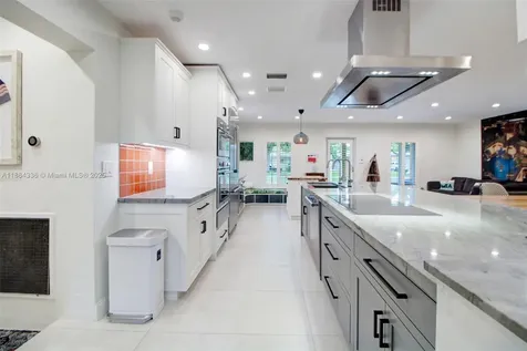 1190 Robin Avenue Miami Springs FL 33166