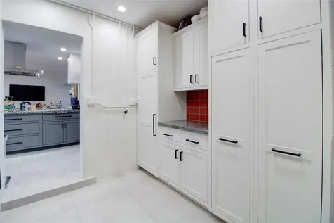 1190 Robin Avenue Miami Springs FL 33166
