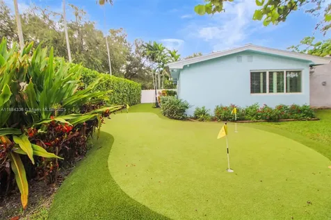 1190 Robin Avenue Miami Springs FL 33166