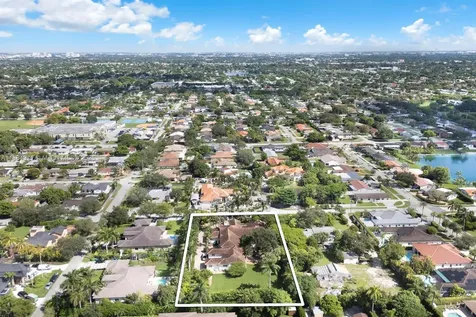 9360 SW 66th Street Miami FL 33173
