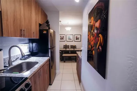 7901 SW 64th Avenue South Miami FL 33143