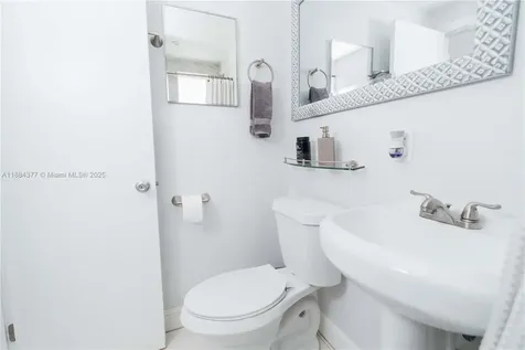 7901 SW 64th Avenue South Miami FL 33143