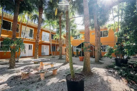 7901 SW 64th Avenue South Miami FL 33143