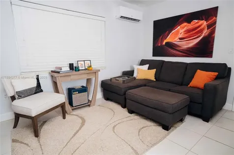 7901 SW 64th Avenue South Miami FL 33143