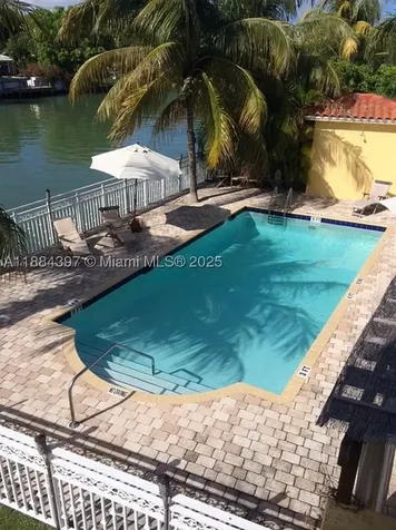 4812 Pine Tree Drive Miami Beach FL 33140