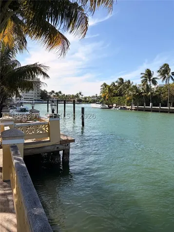 4812 Pine Tree Drive Miami Beach FL 33140