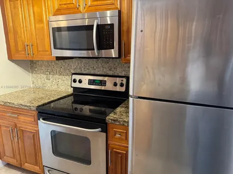 2471 SW 82nd Avenue Davie FL 33324