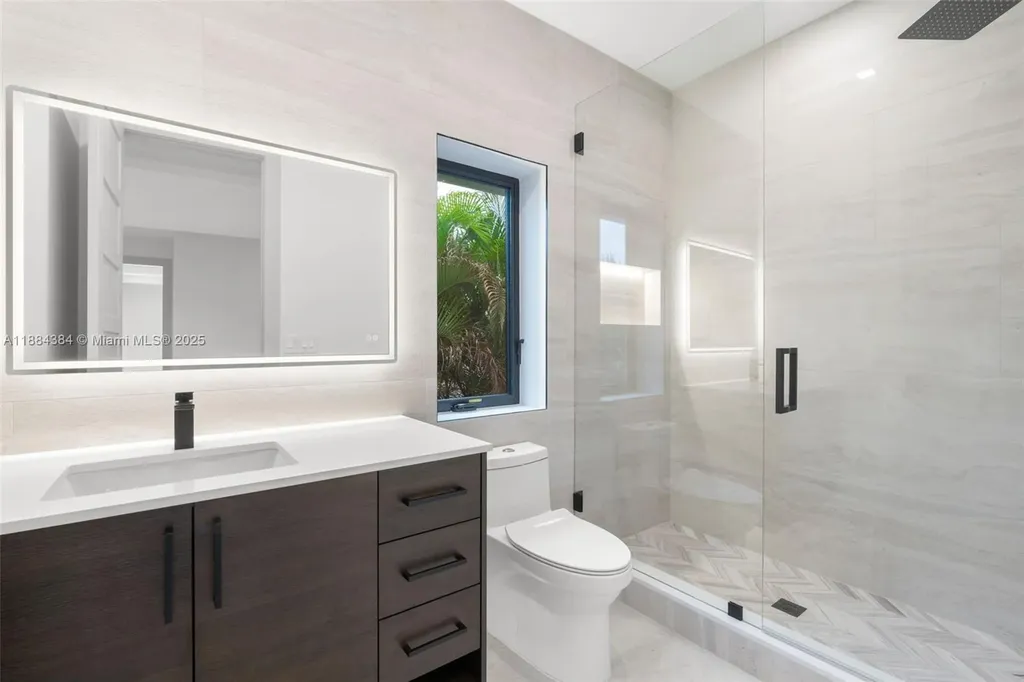 702 NW 5th Avenue Delray Beach FL 33444