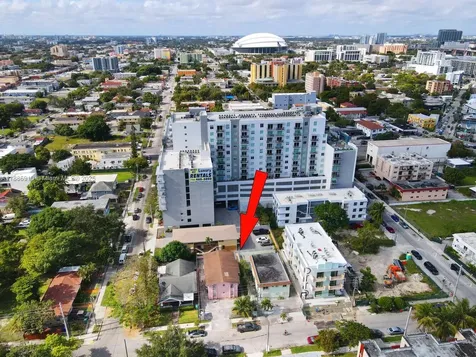 212 NW 7th Avenue Miami FL 33128