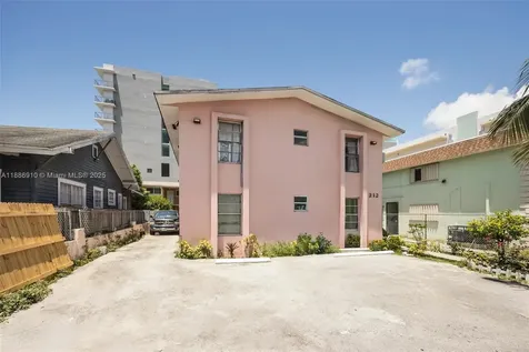 212 NW 7th Avenue Miami FL 33128